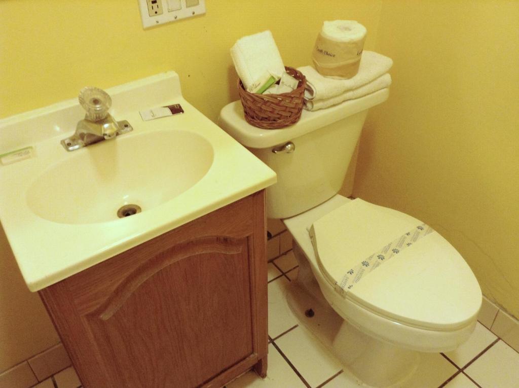Oceanside Inn & Suites Bilik gambar